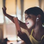 Daftar Aplikasi buat Karaoke Terbaik