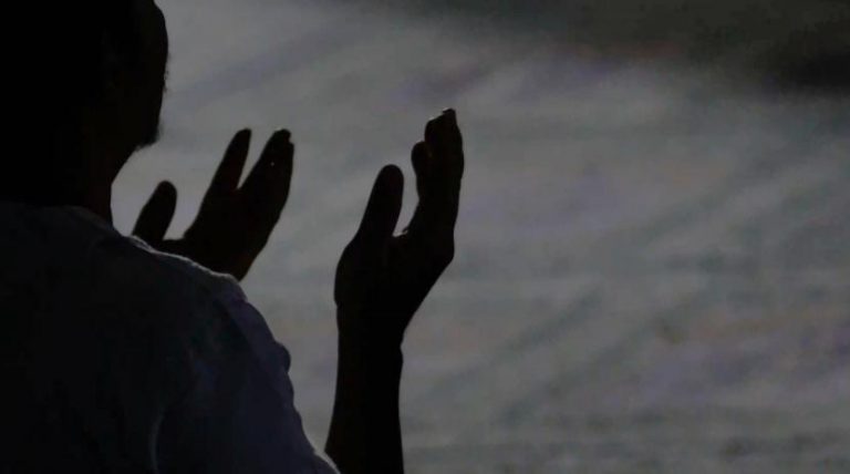 Keutamaan Mengamalkan Dzikir Pagi Dan Petang